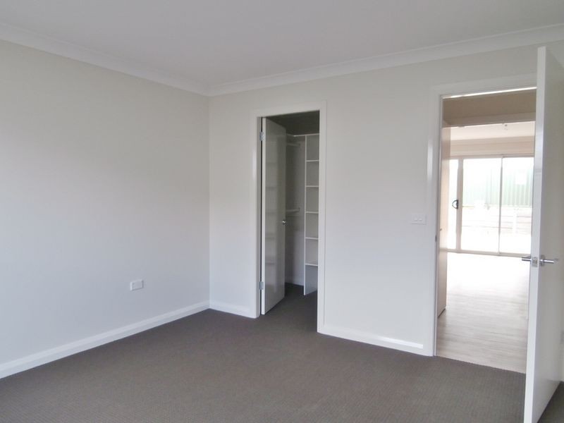 2 Knight Place, Bathurst NSW 2795