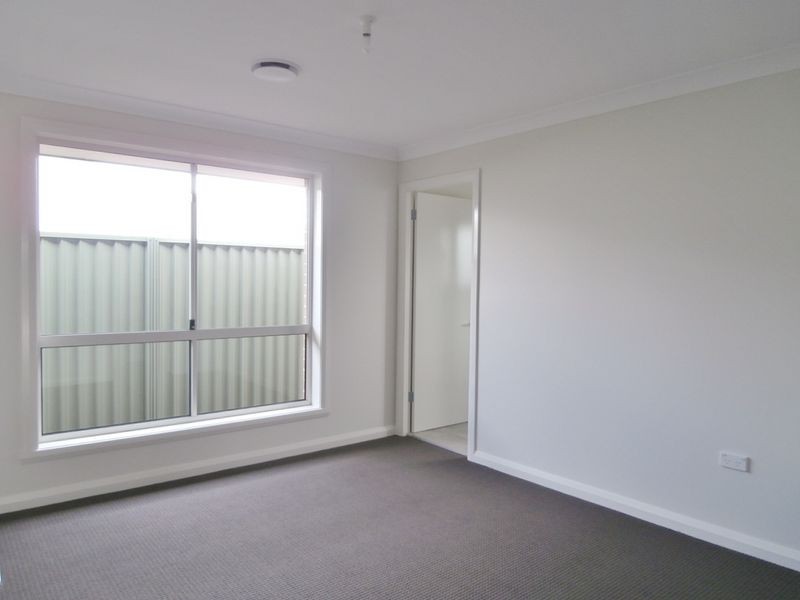 2 Knight Place, Bathurst NSW 2795