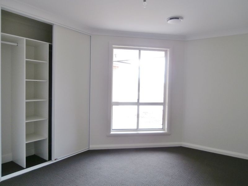 2 Knight Place, Bathurst NSW 2795