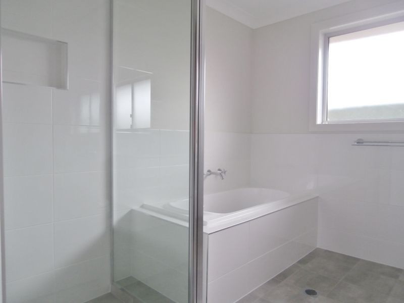 2 Knight Place, Bathurst NSW 2795