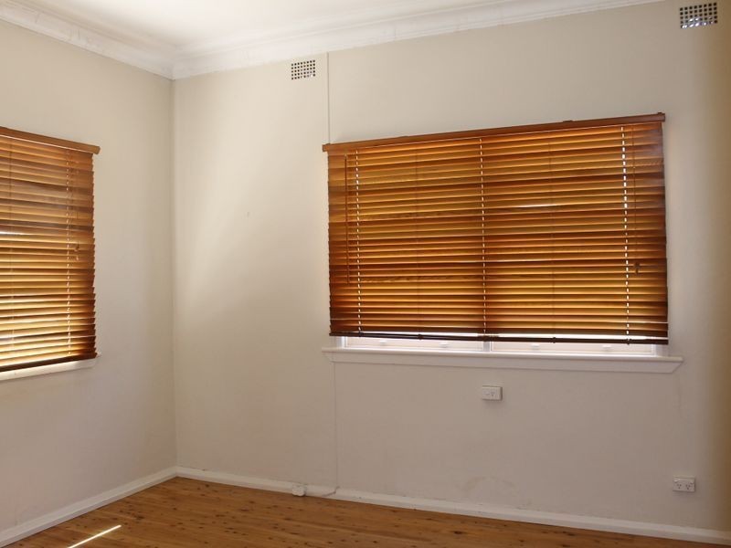 220 Durham Street, Bathurst NSW 2795