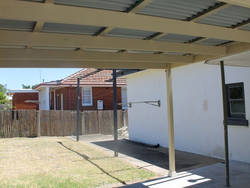 220 Durham Street, Bathurst NSW 2795