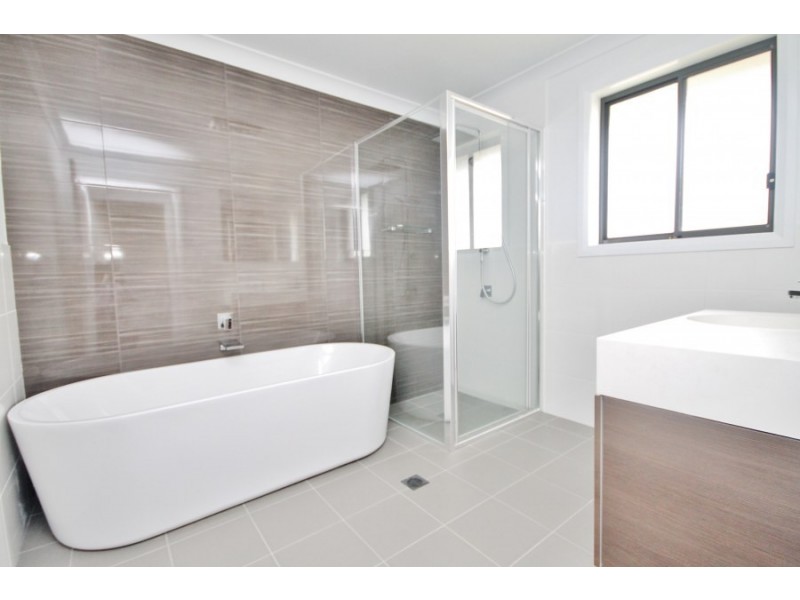 17 Mendel Drive, Kelso NSW 2795