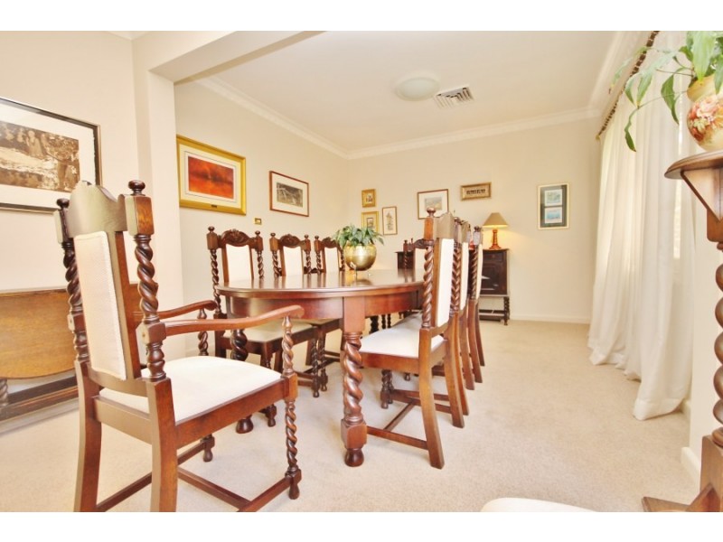 4 Golsby Street, Bathurst NSW 2795