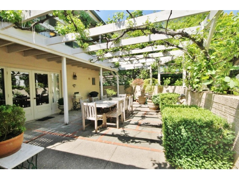 4 Golsby Street, Bathurst NSW 2795