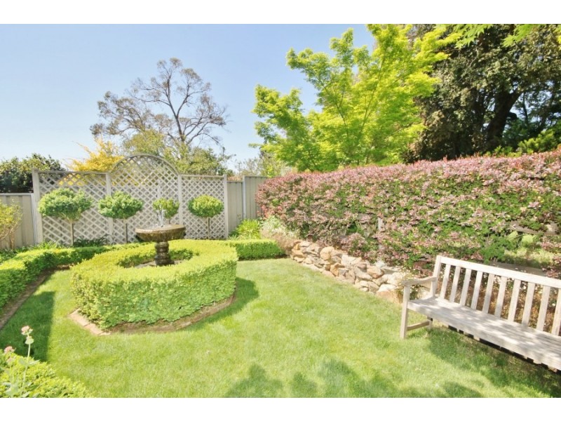 4 Golsby Street, Bathurst NSW 2795