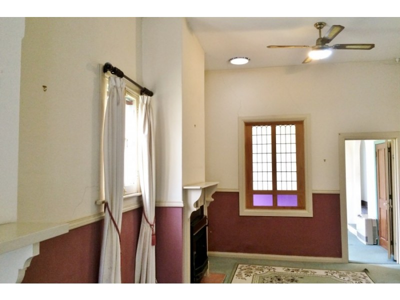 47 Seymour Street, Bathurst NSW 2795