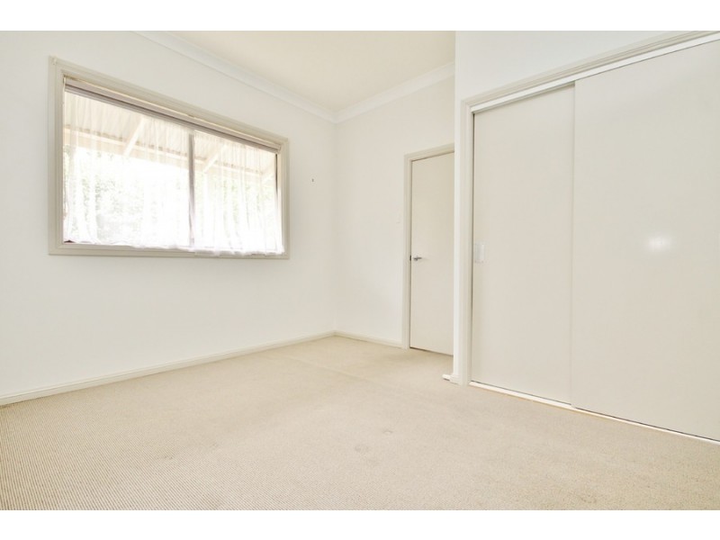 16 Kefford Street, Bathurst NSW 2795