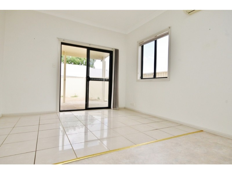 16 Kefford Street, Bathurst NSW 2795
