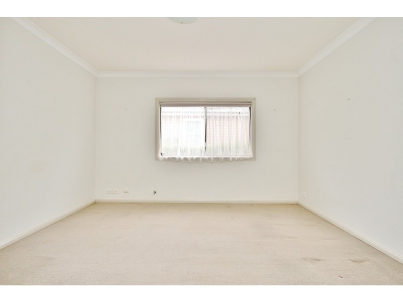 16 Kefford Street, Bathurst NSW 2795