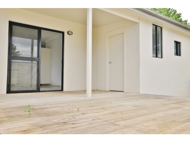 16 Kefford Street, Bathurst NSW 2795