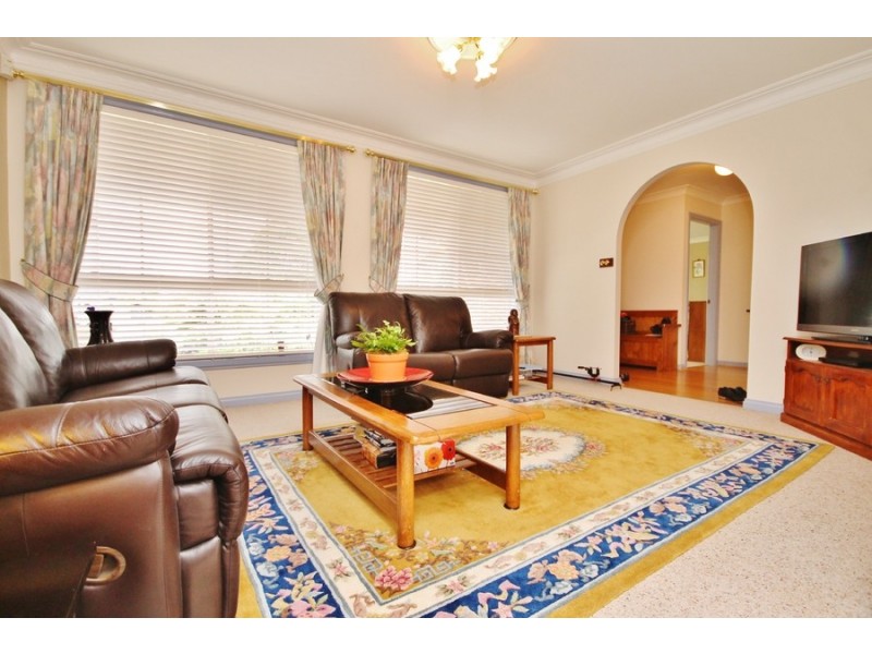 45 Freestone Way, Bathurst NSW 2795