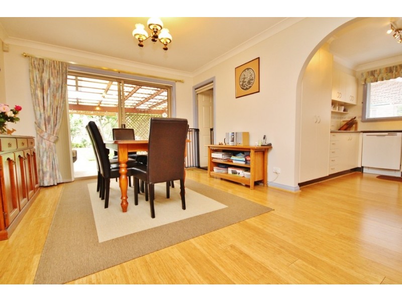 45 Freestone Way, Bathurst NSW 2795