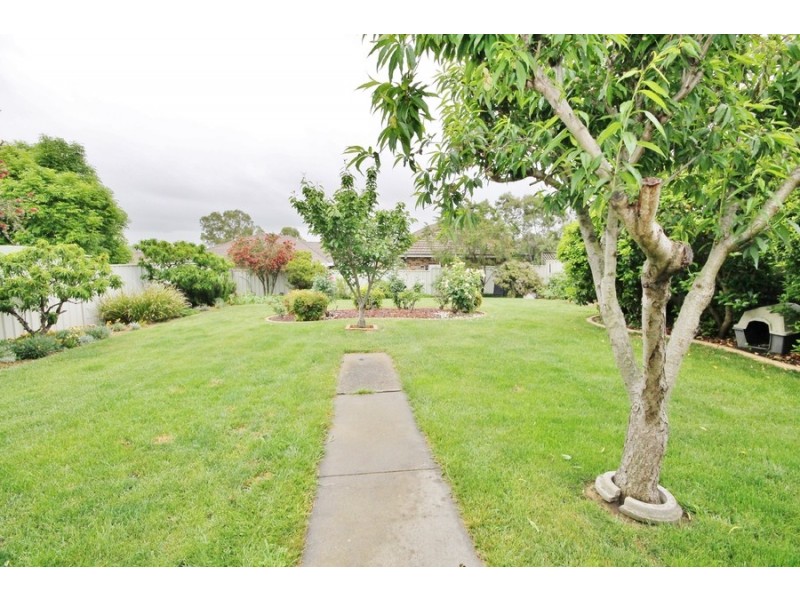 45 Freestone Way, Bathurst NSW 2795
