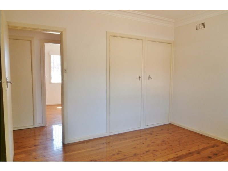 307 Keppel Street, Bathurst NSW 2795