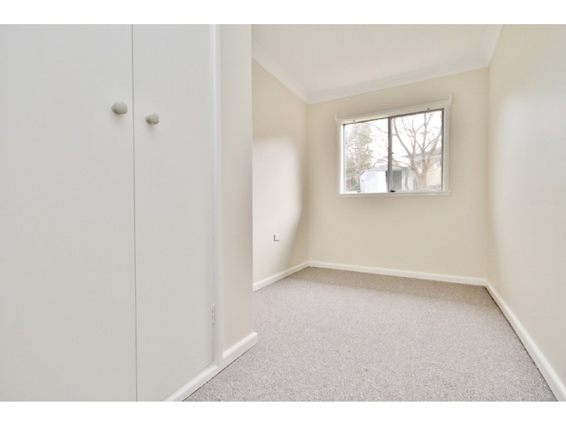 42 Boyd Street, Bathurst NSW 2795