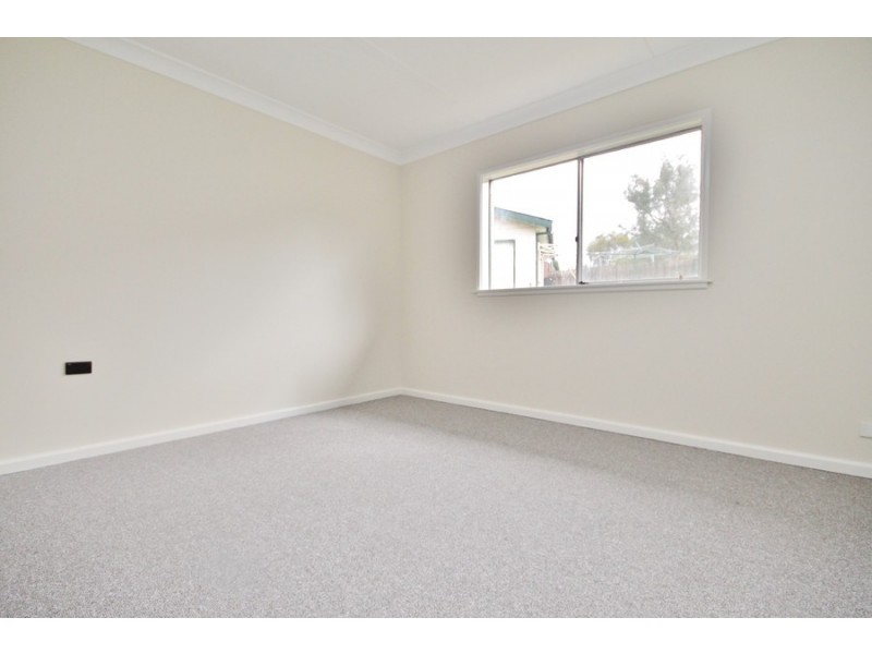 42 Boyd Street, Bathurst NSW 2795