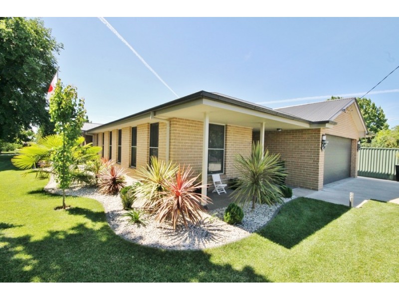 37 Hope Street, Bathurst NSW 2795