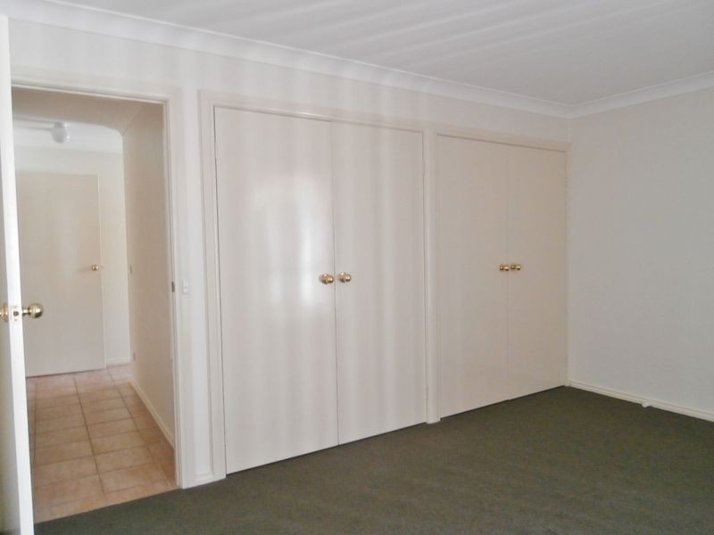 4/5 Dees Close, Bathurst NSW 2795