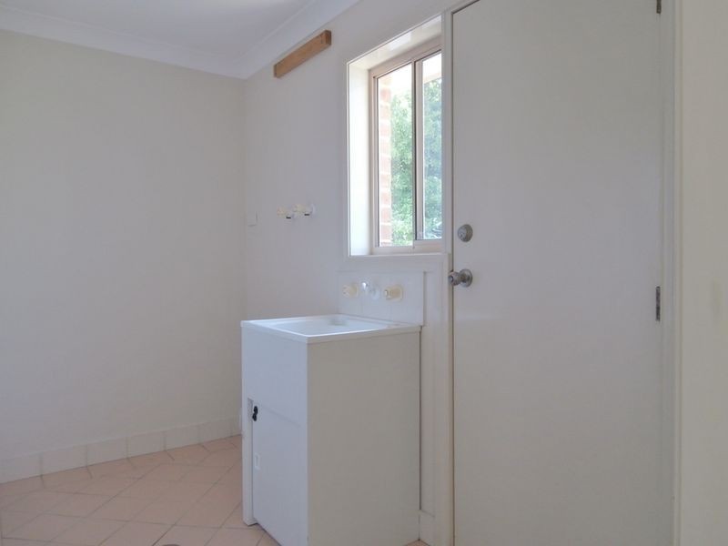 4/5 Dees Close, Bathurst NSW 2795