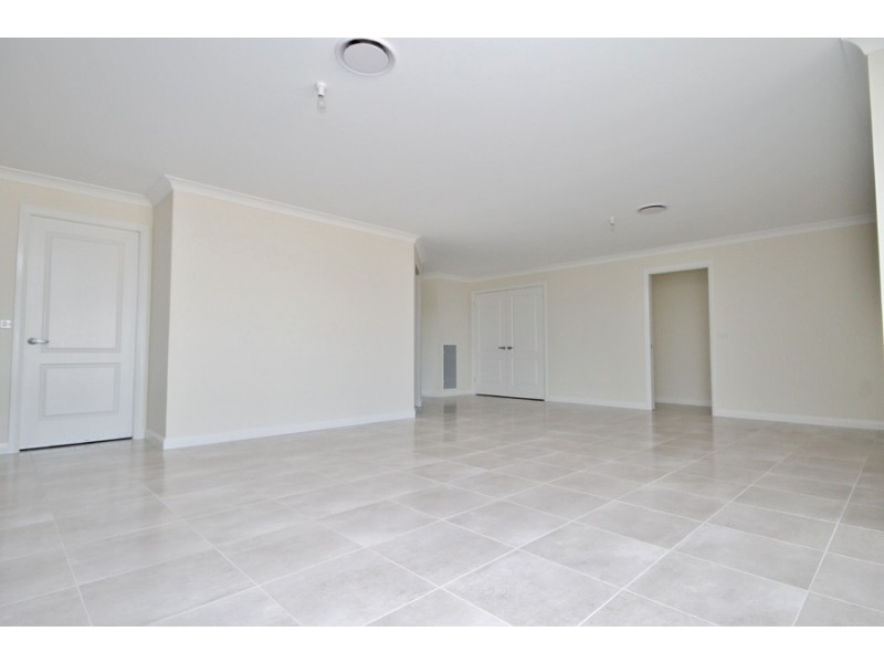 57 Graham Drive, Kelso NSW 2795