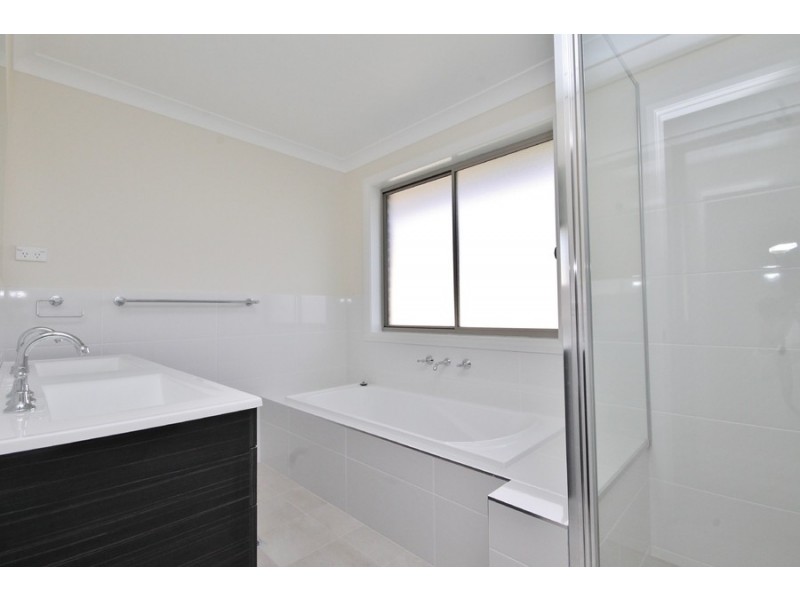 57 Graham Drive, Kelso NSW 2795