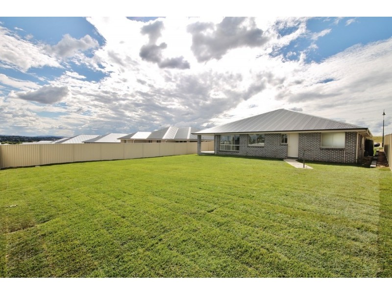 57 Graham Drive, Kelso NSW 2795
