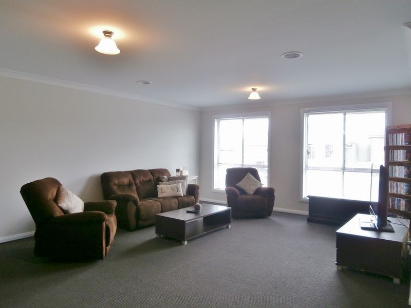 41 Blaxland Drive, Bathurst NSW 2795