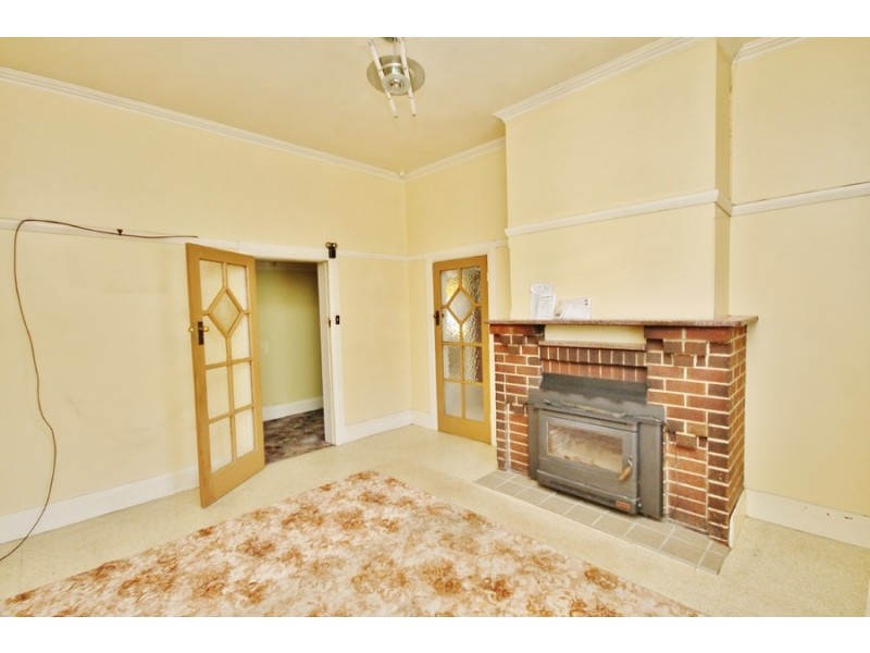 105 Keppel Street, Bathurst NSW 2795