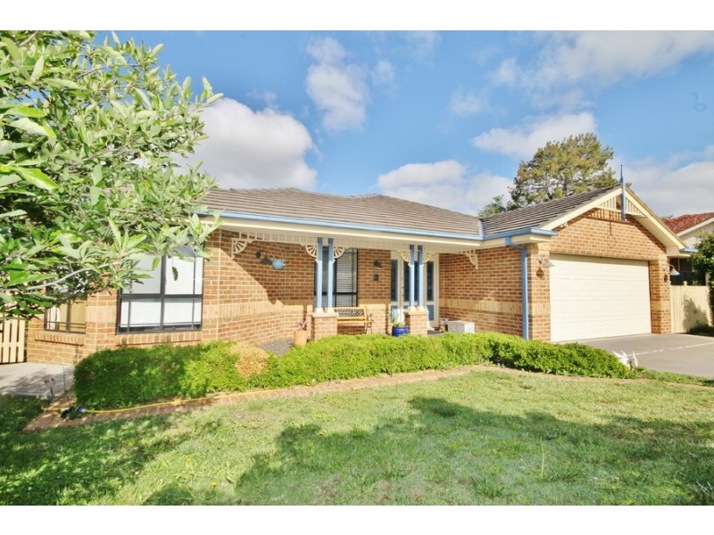4 Lindens Close, Kelso NSW 2795