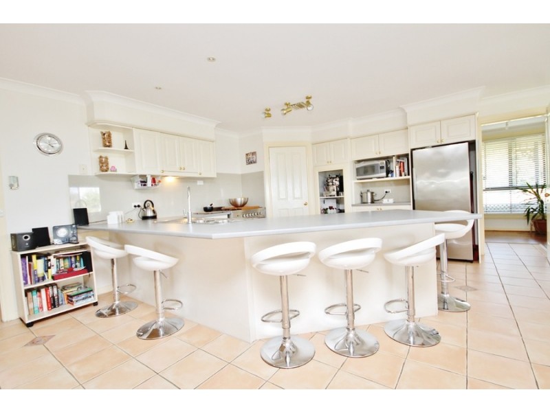 4 Lindens Close, Kelso NSW 2795