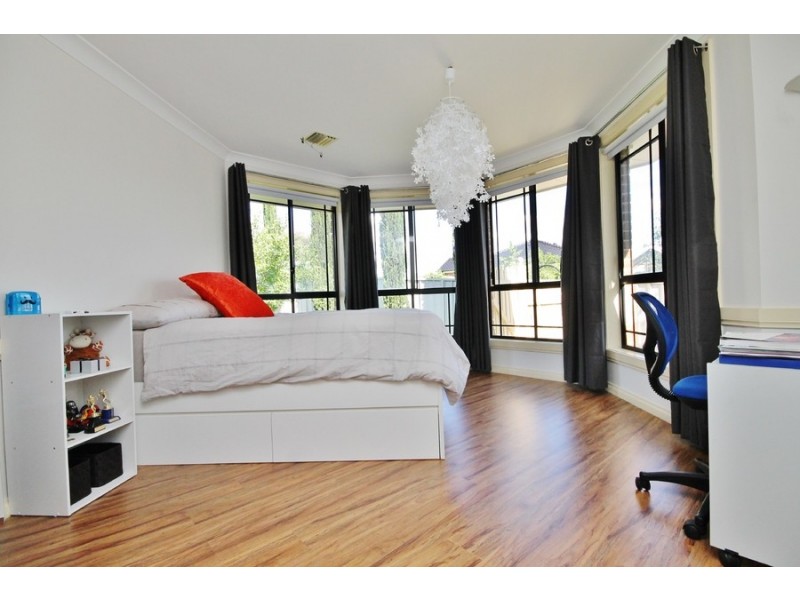 4 Lindens Close, Kelso NSW 2795