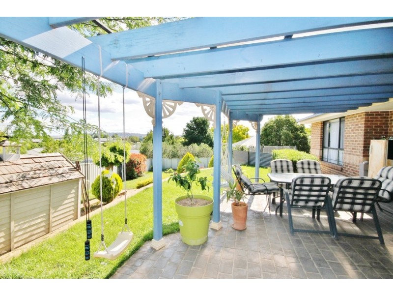 4 Lindens Close, Kelso NSW 2795