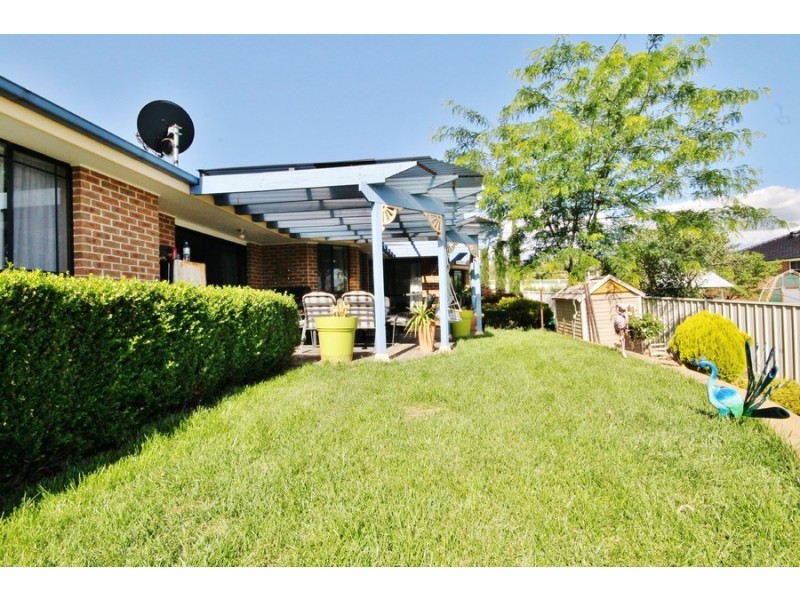 4 Lindens Close, Kelso NSW 2795