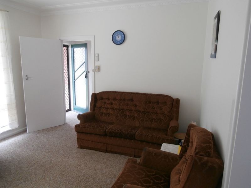 37 Stewart Street, Bathurst NSW 2795