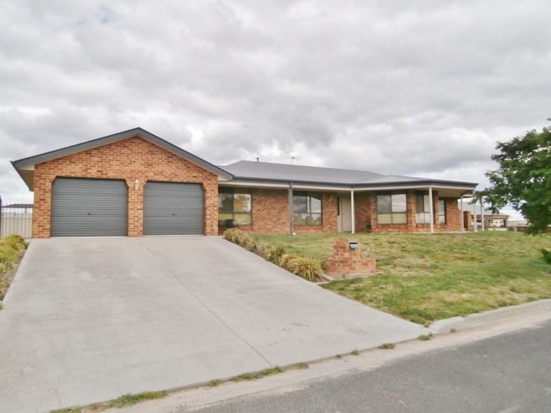 152 Keppel Street, Bathurst NSW 2795