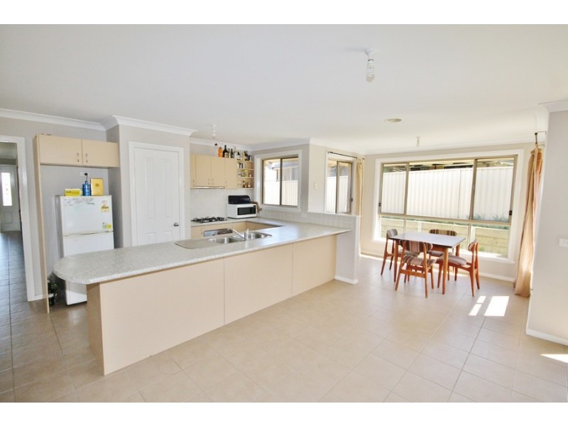 31 Sundown Drive, Bathurst NSW 2795