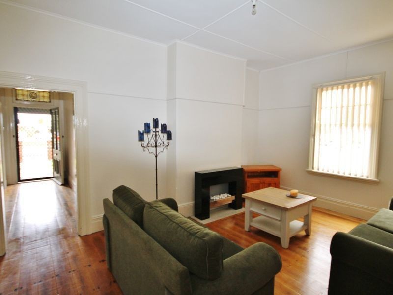10 Boyd Street, Bathurst NSW 2795