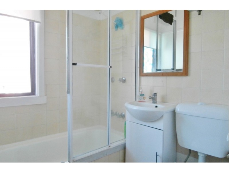 23 Monty Walk, Bathurst NSW 2795