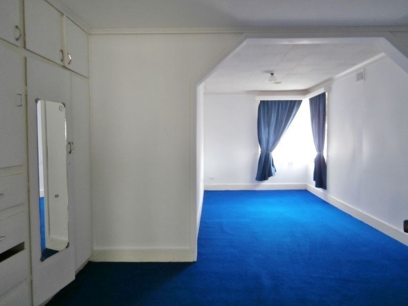 8 Gladstone Street, Bathurst NSW 2795