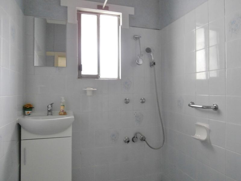 8 Gladstone Street, Bathurst NSW 2795