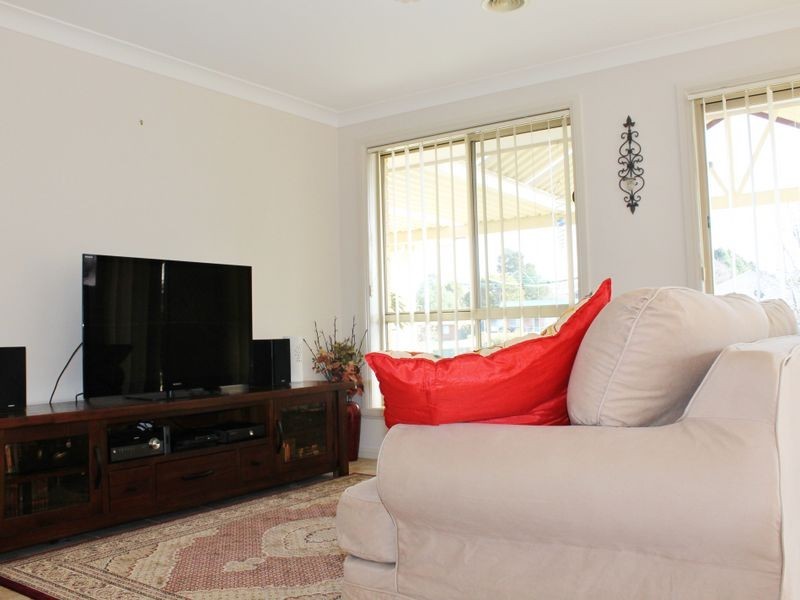 27 Cypress Crescent, Kelso NSW 2795