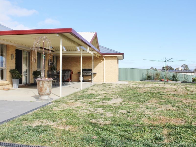 27 Cypress Crescent, Kelso NSW 2795