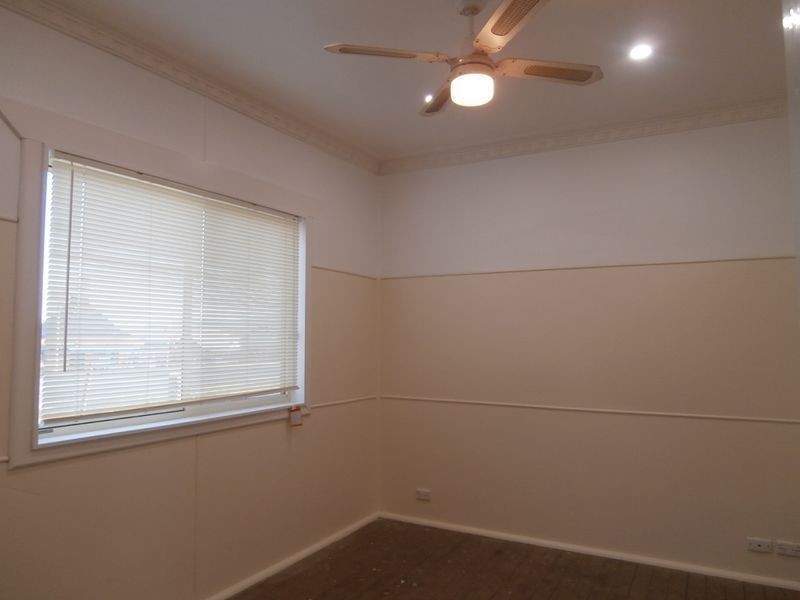 94 Sydney Road, Bathurst NSW 2795