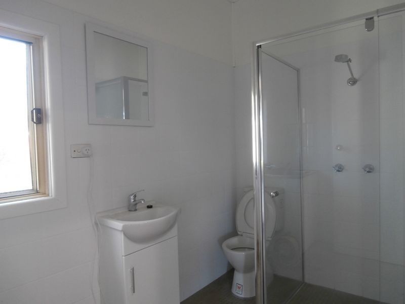 94 Sydney Road, Bathurst NSW 2795