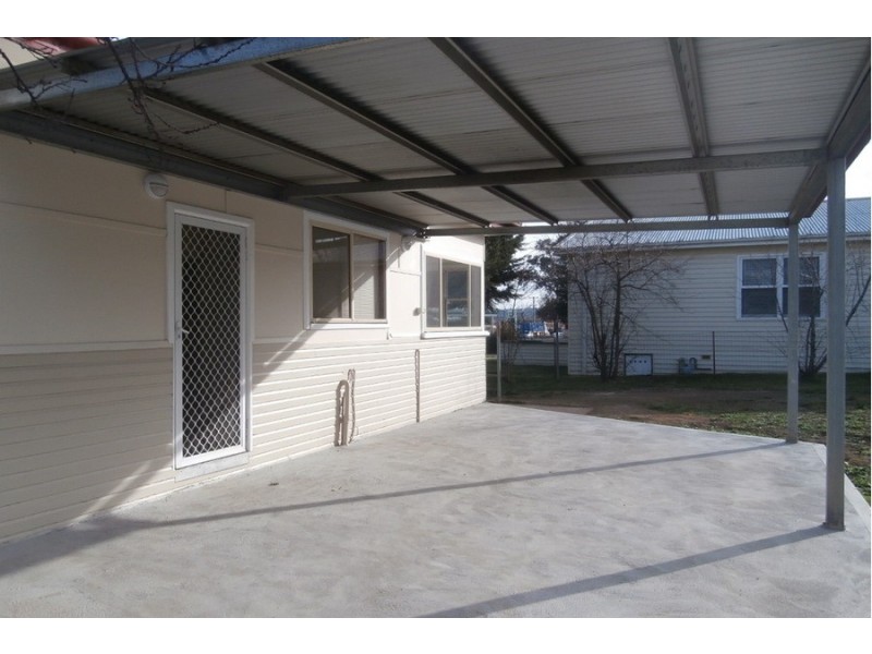 94 Sydney Road, Bathurst NSW 2795