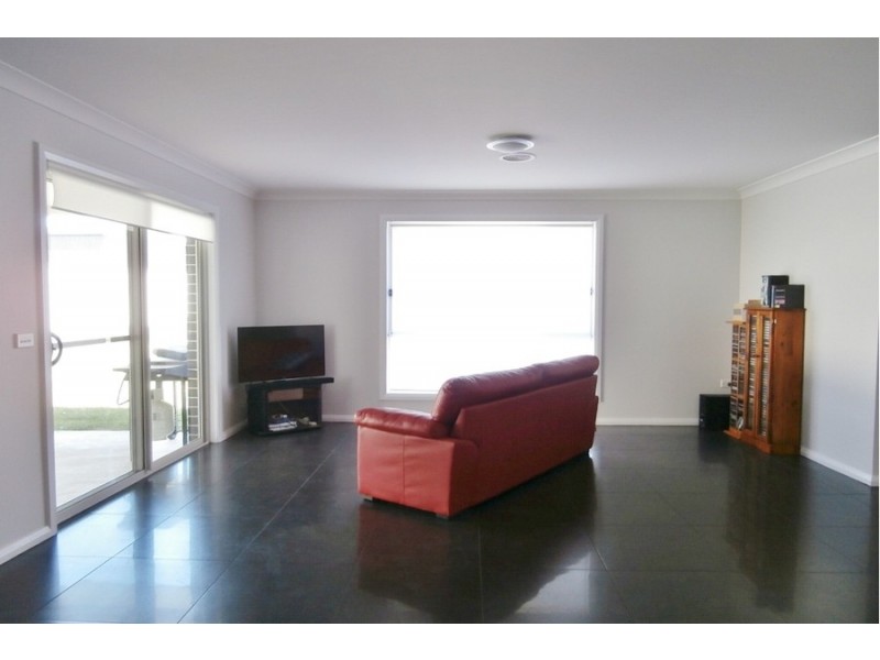 38 Mendel Drive, Bathurst NSW 2795