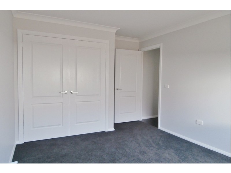 38 Mendel Drive, Bathurst NSW 2795