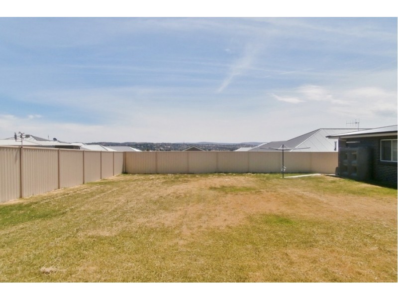 38 Mendel Drive, Bathurst NSW 2795