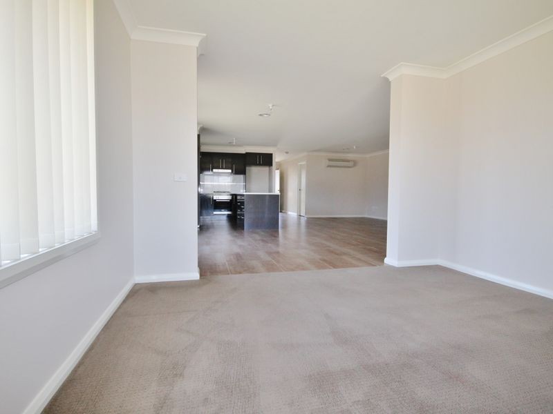 1 Jade Close, Bathurst NSW 2795